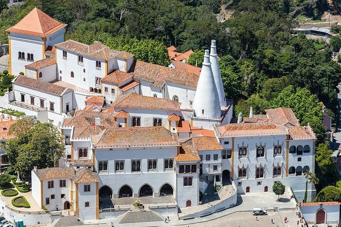 private-tour-sintra-queluz-cabo-da-roca-cascais-and-portuguese-riviera-from-lisbon
