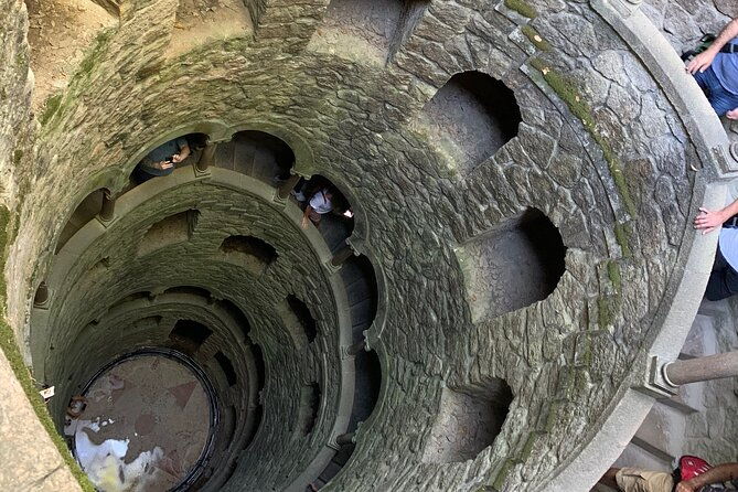 private-tour-sintra-with-pena-palace-and-quinta-da-regaleira-fd