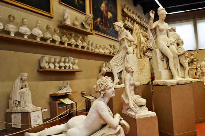 private-tour-skip-the-line-accademia-gallery-and-michelangelos-david-tour