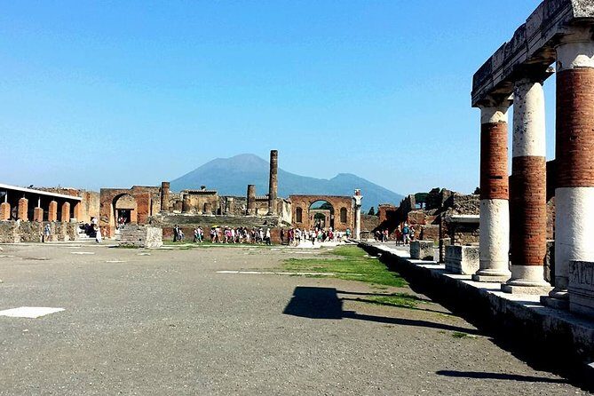 Private Tour Sorrento, Amalfi Coast, and Pompeii from Naples - Sorrento: Citrus, Grape Vines, and Spectacular Views