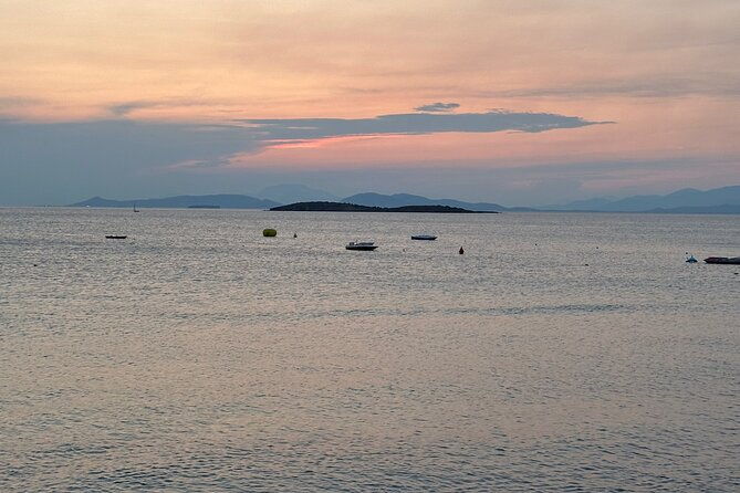 private-tour-sounio-athens-riviera-with-traditional-greek-food