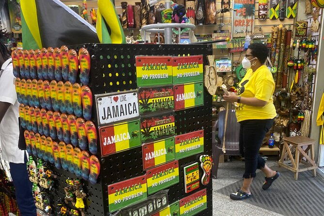 private-tour-souvenir-shopping-in-montego-bay