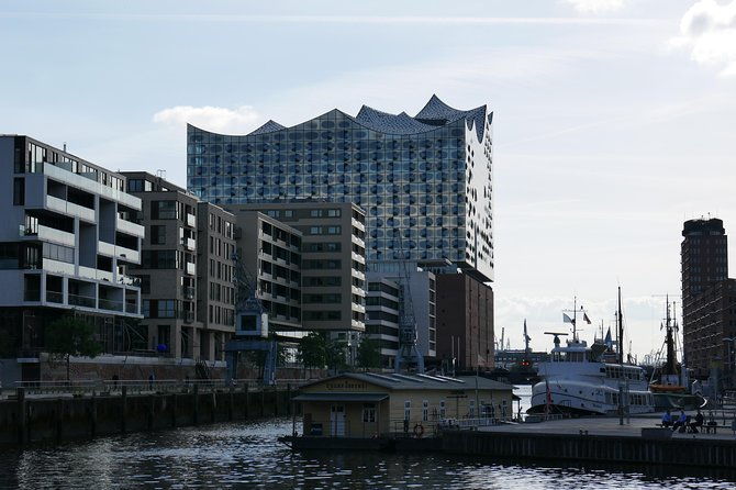 private-tour-speicherstadt-and-hafencity-walking-tour-in-hamburg
