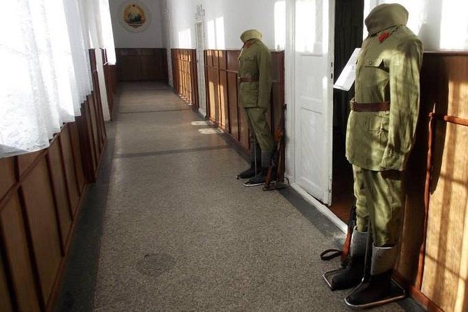 private-tour-story-of-communism-in-bucharest