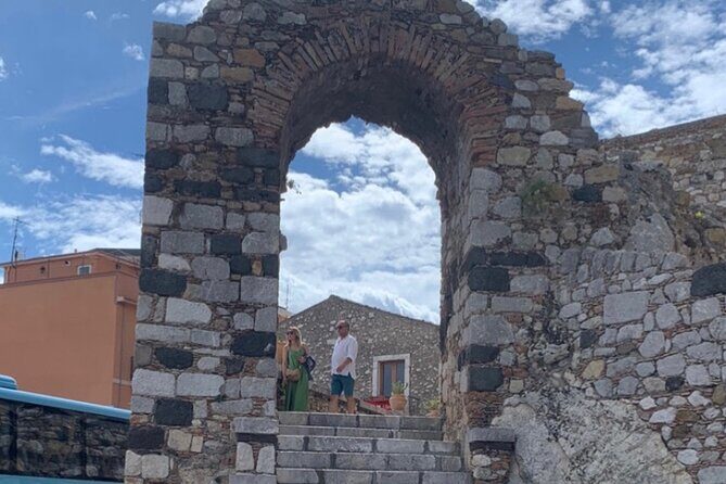 Private Tour Taormina, Savoca and Castelmola. Departure from Messina - Key Points