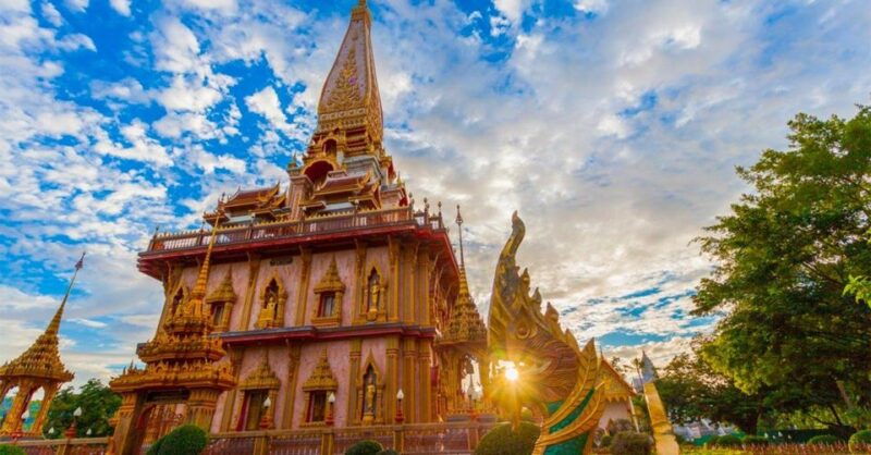 private-tour-the-essence-of-phuket-with-spanish-guide