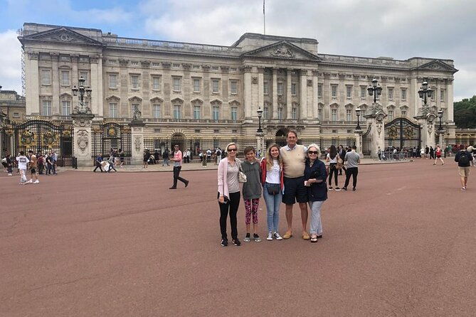 private-tour-the-london-of-shakespeare-the-beatles-james-bond-and-sherlock-holmes-by-traditional-black-cab