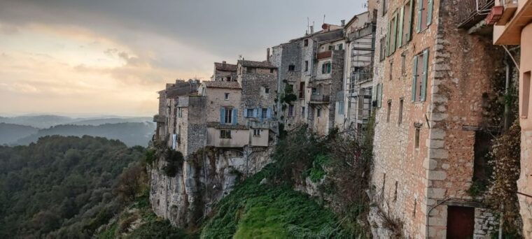 private-tour-the-most-beautiful-medieval-villages-full-day