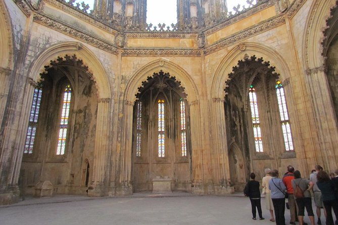 private-tour-through-tomar-fatima-and-batalha-historical-sites