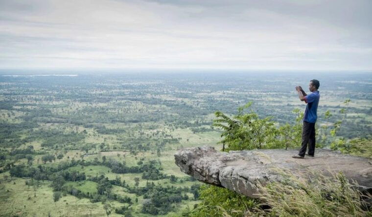 private-tour-to-anlong-veng-khmer-rouge-stronghold-2