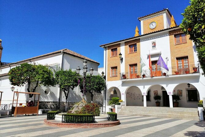 private-tour-to-arcos-de-la-frontera-el-bosque-and-ubrique-from-cadiz