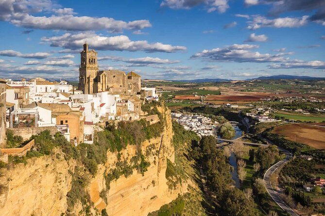 private-tour-to-arcos-de-la-frontera-el-bosque-and-ubrique-from-cadiz