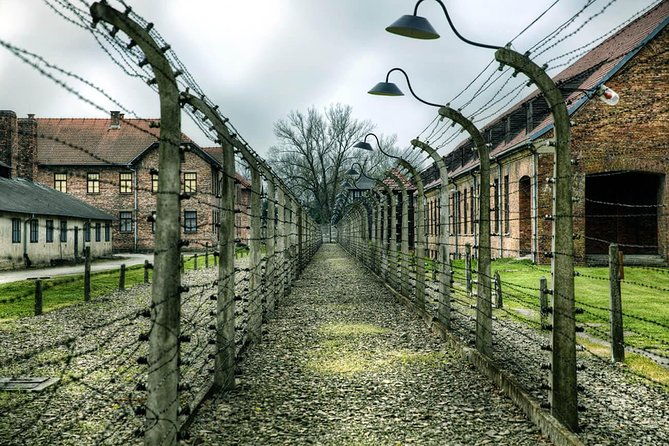 private-tour-to-auschwitz-birkenau-from-katowice
