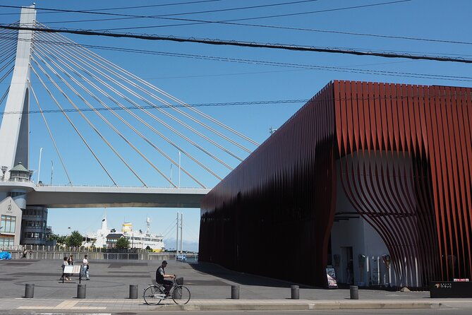 private-tour-to-big-buddha-and-nebuta-museum-with-licensed-guide