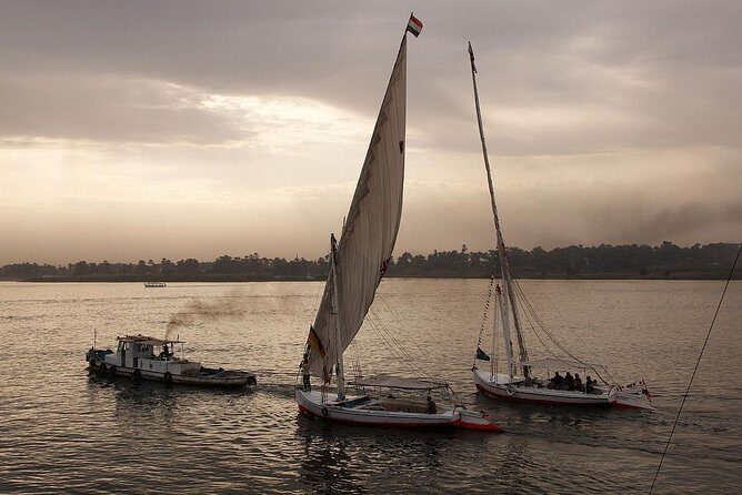 Private tour to Cairo tower felucca and koshary - Key Points