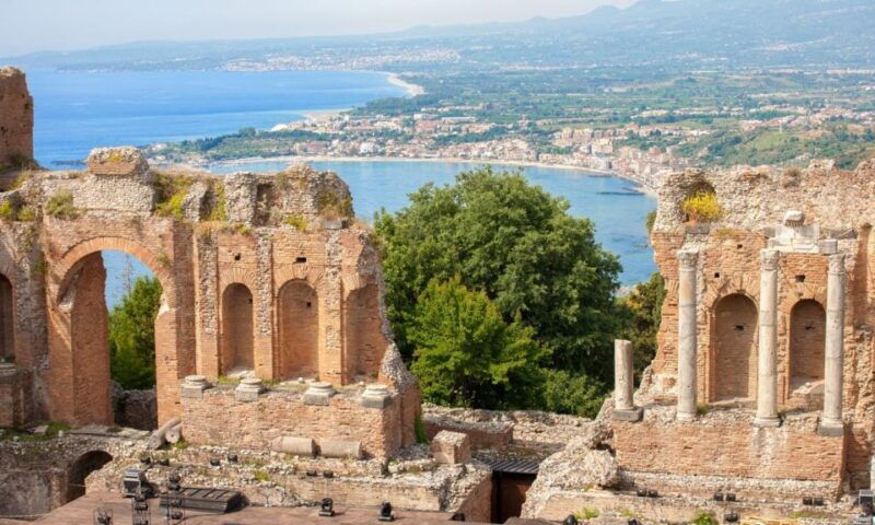 private-tour-to-catania-from-taormina