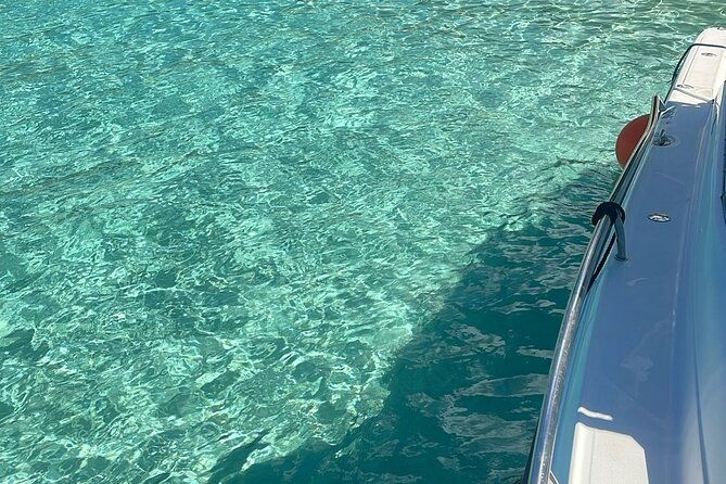 private-tour-to-cayo-icacos-and-palomino-island