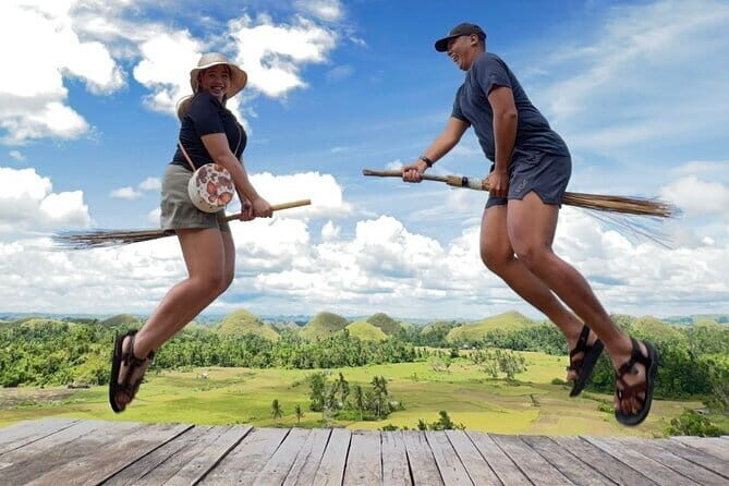 Private Tour to Chocolate Hills, Tarsiers, & River Lunch in Bohol - Introduction