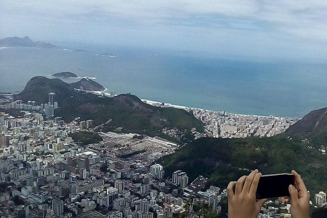 private-tour-to-christ-the-redeemer