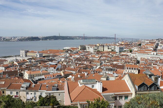 private-tour-to-cosmopolitan-lisbon-past-and-present