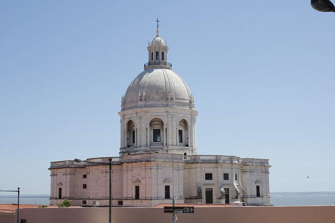 private-tour-to-cosmopolitan-lisbon-past-and-present