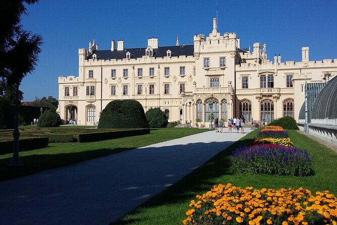 private-tour-to-czech-wine-regions-lednice-and-valtice