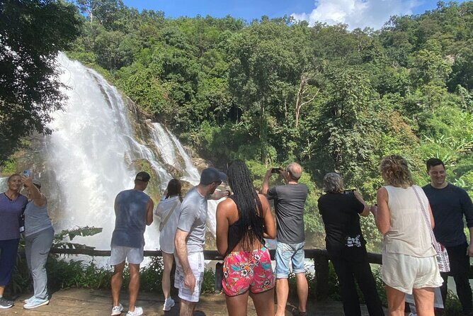 Private Tour to Doi Inthanon including Twins Pagodas and Hiking - Who Would Love This Tour?