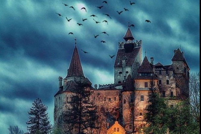 private-tour-to-draculas-castle-and-peles-royal-castle