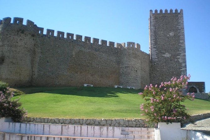 private-tour-to-evora-with-optional-wine-tasting-in-the-cartucha
