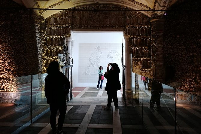 private-tour-to-evora-with-wine-tasting-at-the-cartuxa-winery