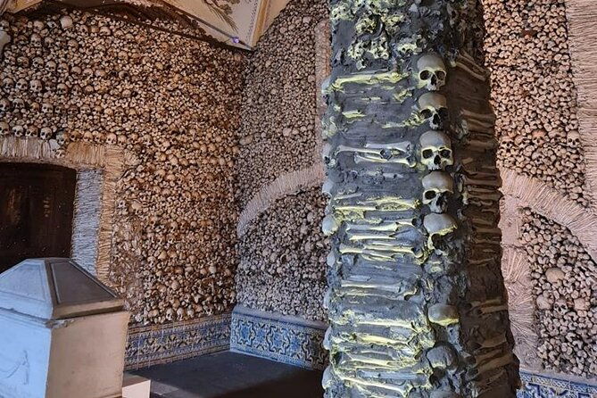 private-tour-to-evora-with-wine-tasting-unesco-world-heritage