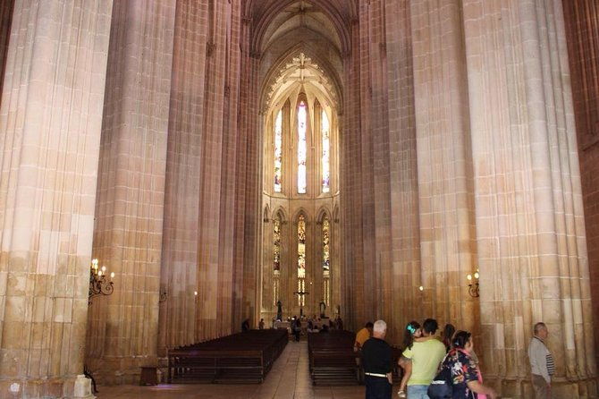 private-tour-to-fatima-sanctuary-nazare-obidos-and-batalha-fd