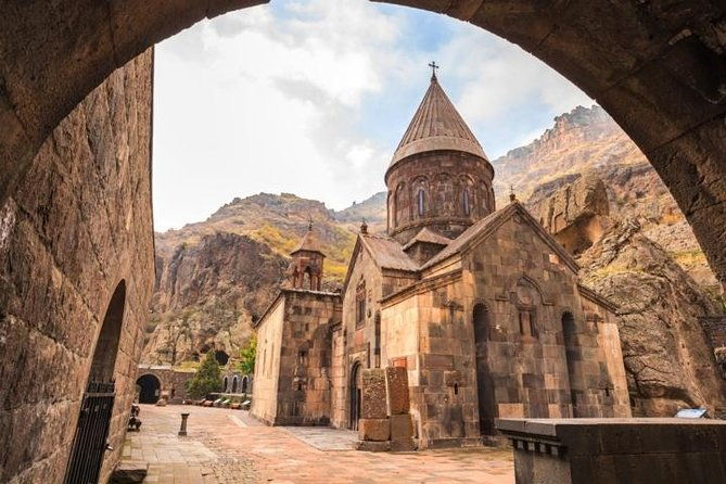 private-tour-to-garni-geghard-lake-sevan-sevanavank