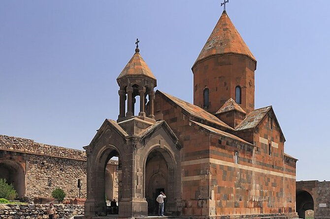 private-tour-to-garni-temple-geghard-khor-virap-monasteries-azat-reservoir
