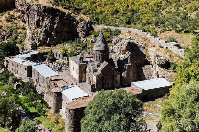 private-tour-to-garni-temple-geghard-monastery-tsaghkadzor-kecharis-monastery