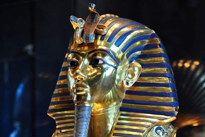 Private tour to Giza pyramids and Egyptian museum and old Cairo - Giza Pyramids and the Sphinx: A Timeless Wonder