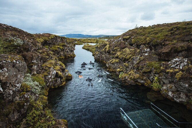 private-tour-to-golden-circle-and-hvammsvik-hot-spring