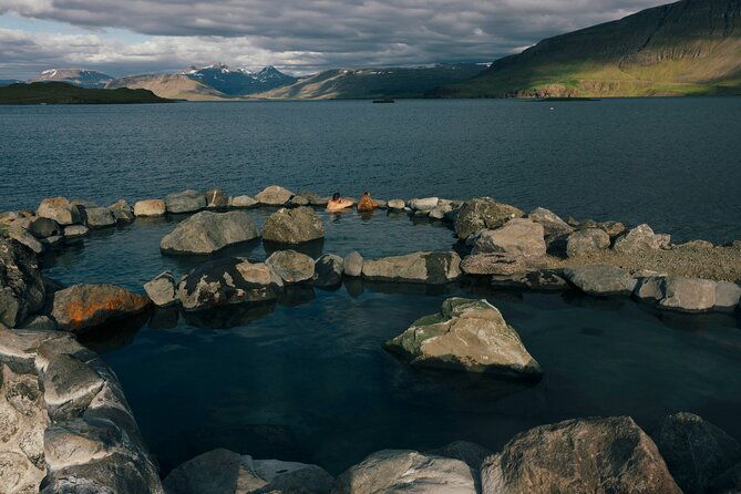 private-tour-to-golden-circle-and-hvammsvik-hot-spring