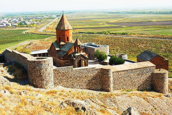 private-tour-to-khor-virap-ancient-areni-cave-or-areni-winery-noravank