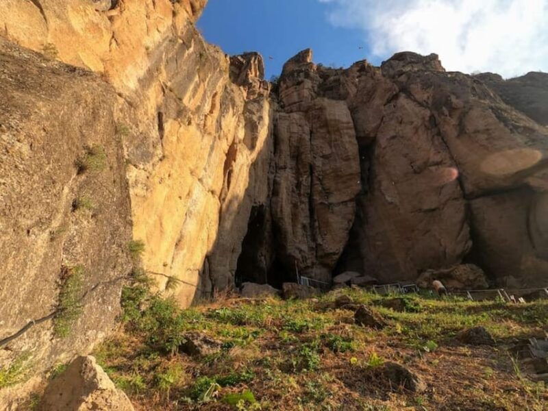 private-tour-to-khor-virap-noravank-and-areni-birds-cave