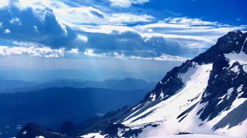 private-tour-to-lijiang-jade-dragon-snow-mountain-with-lunch