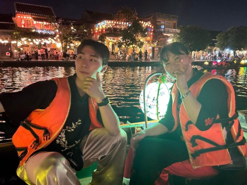 private-tour-to-marble-moutains-and-hoi-an-city-at-night