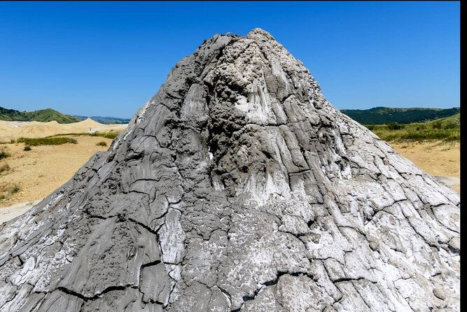private-tour-to-muddy-volcanoes-and-the-largest-salt-mine