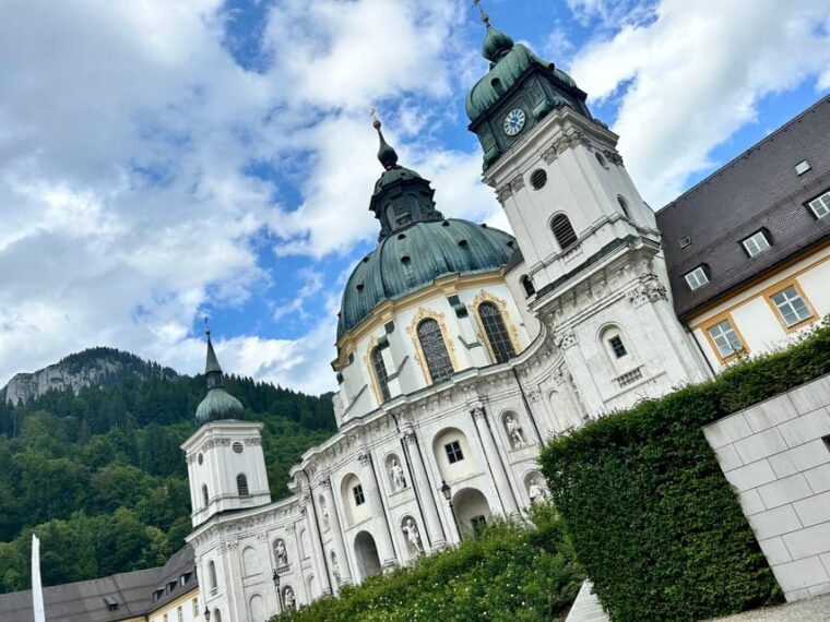 private-tour-to-neuschwanstein-castle-from-munich