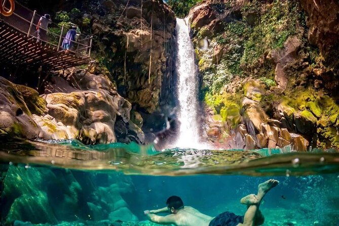 private-tour-to-oropendola-waterfall-and-hot-springs-with-lunch