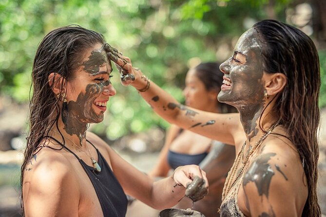 private-tour-to-oropendola-waterfall-and-hot-springs-with-lunch