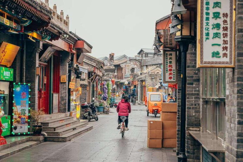 private-tour-to-panda-house-with-great-wall-or-city-sites