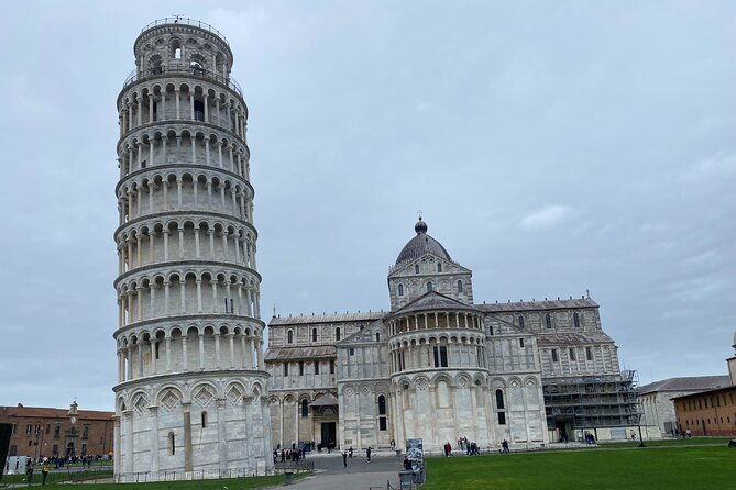 private-tour-to-pisa-and-lucca-in-english-espanol-and-purtugues