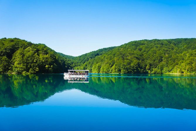 private-tour-to-plitvice-lakes-from-split-with-drop-off-in-zagreb