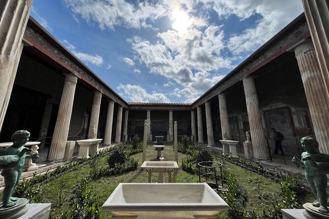 private-tour-to-pompeii-wheelchair-friendly-with-archaeologist